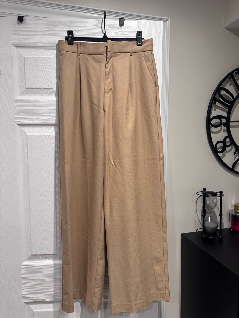 Zara Classic Wide-Leg Men’s Pants in Khaki